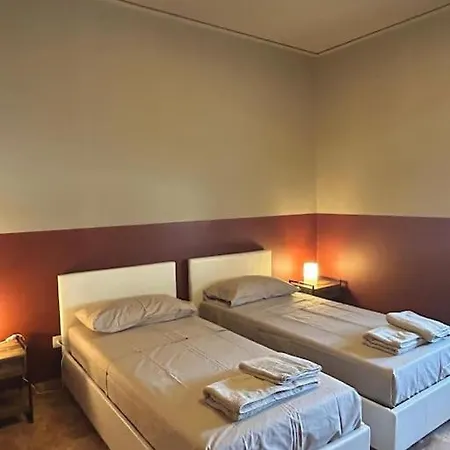 Lägenhet Porta Vescovo Stylish Close To Downtown Verona